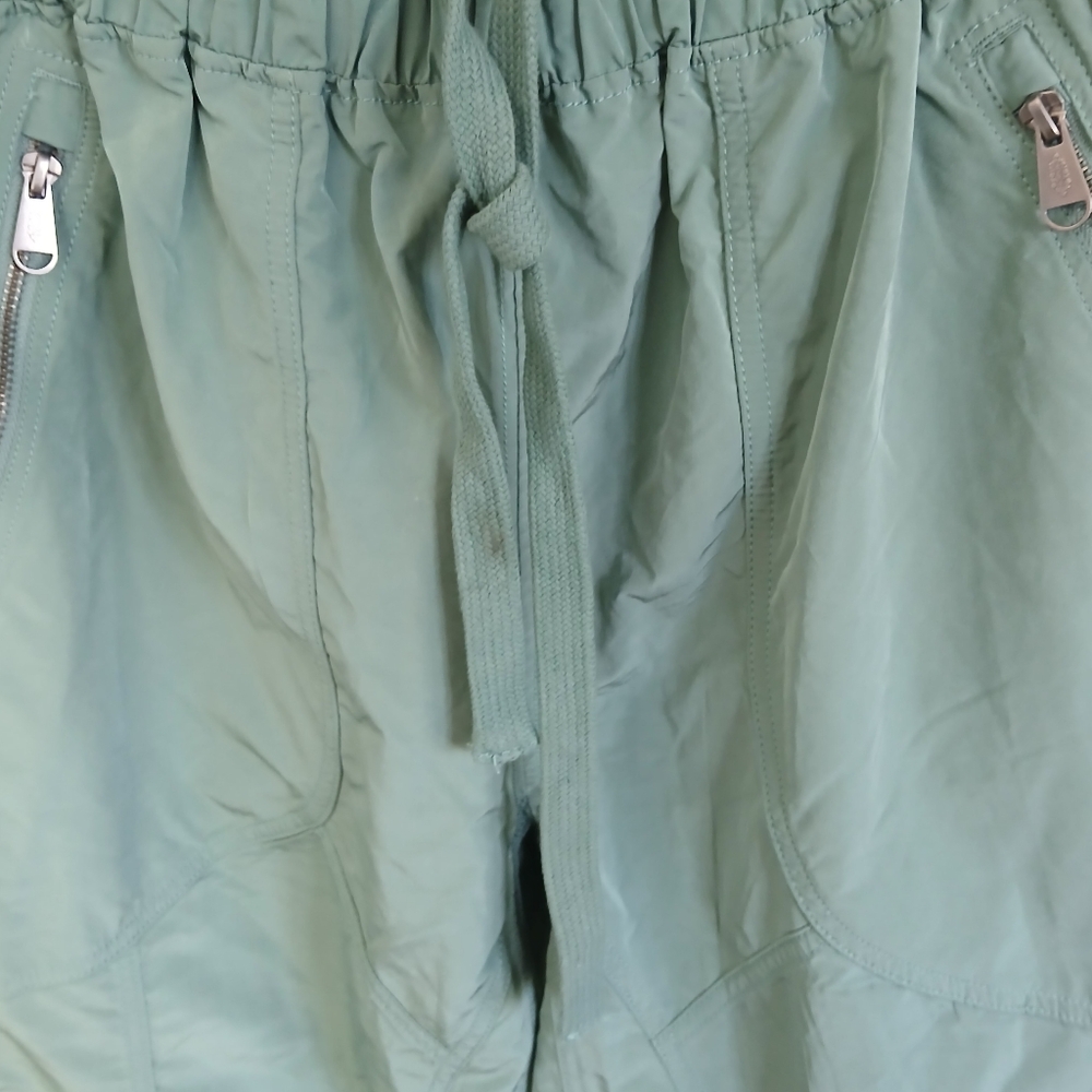 NWOT Free People Movement Stadium Pants in Vintage Green. Size M - Picture 7 of 12